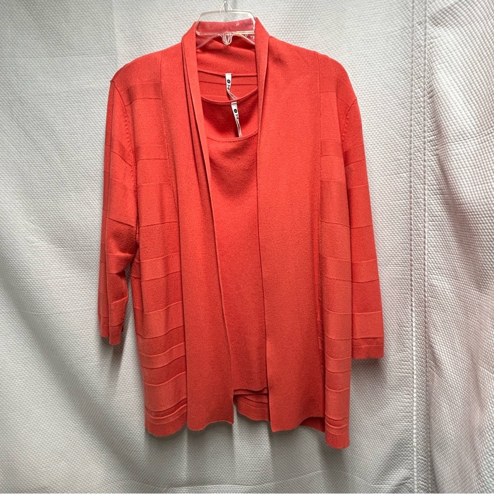 Leo & Nicole Deep‎ Coral 2 pc Cardigan Sweater Set LP